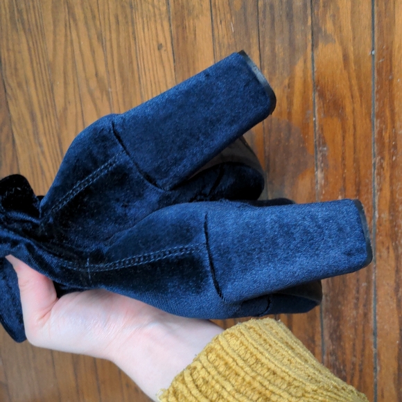 Blue velvet Candies booties - Picture 4 of 7